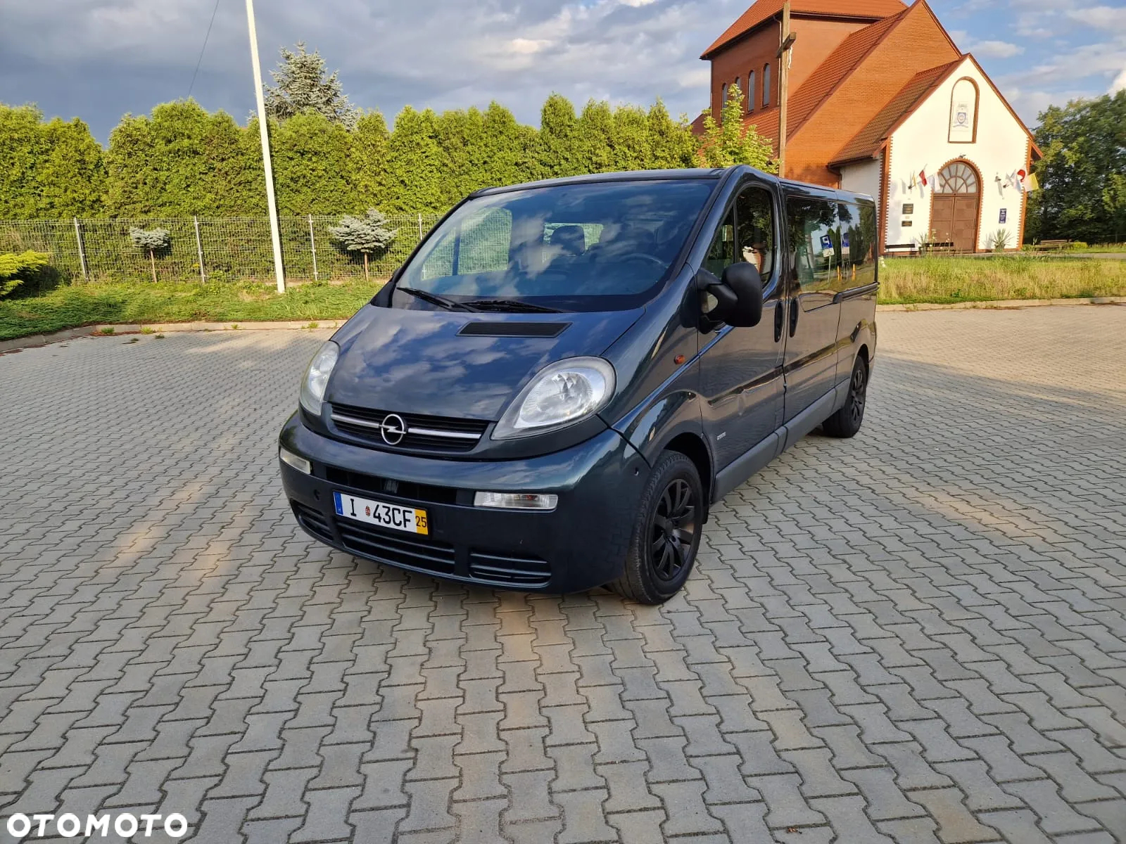 Opel VIVARO L2H1 - 23
