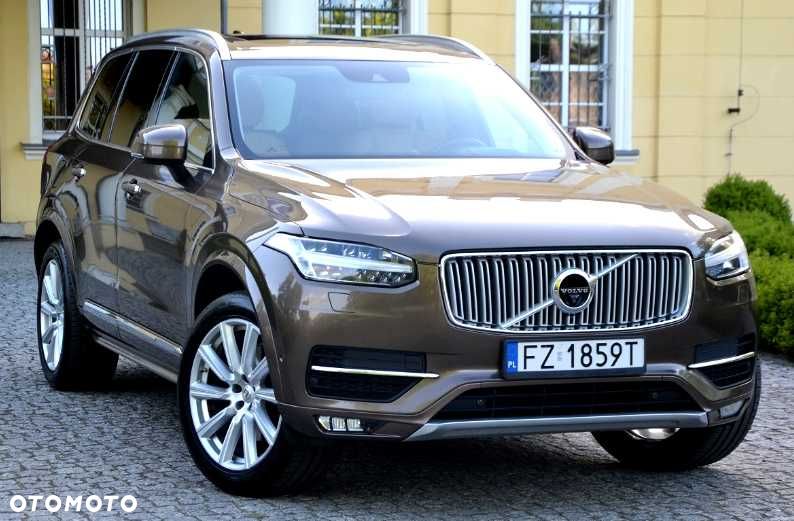 Volvo XC 90 - 1