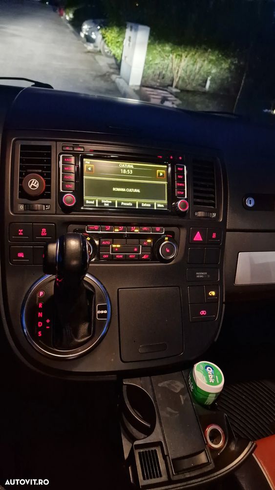 Volkswagen Multivan - 16