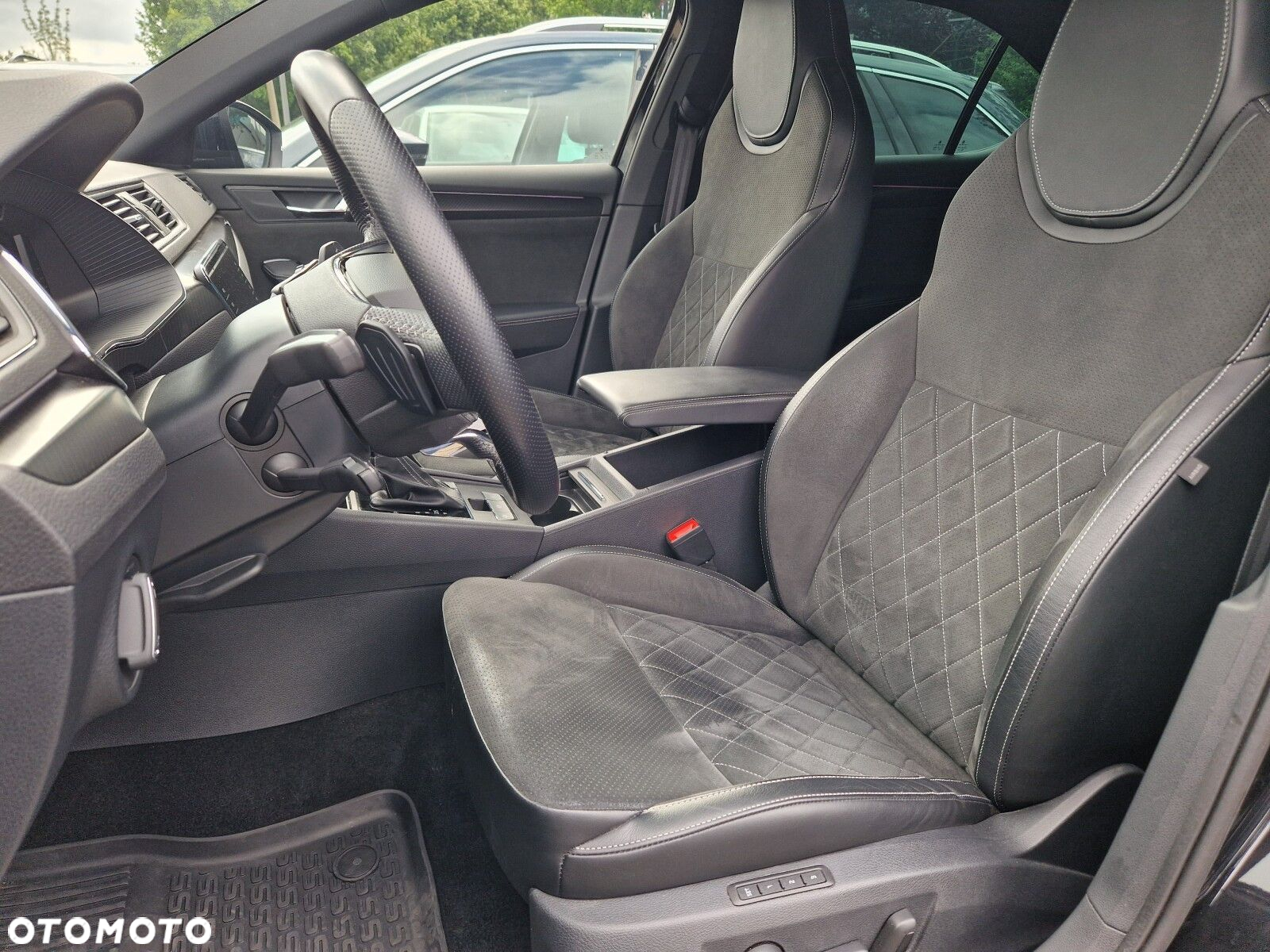 Skoda Superb 2.0 TSI Sportline DSG - 13