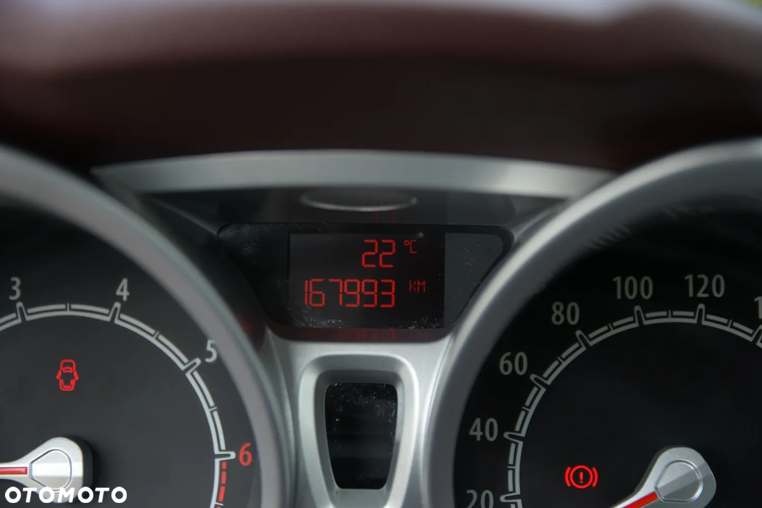 Ford Fiesta 1.25 Titanium - 33