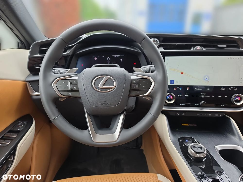 Lexus RZ - 13