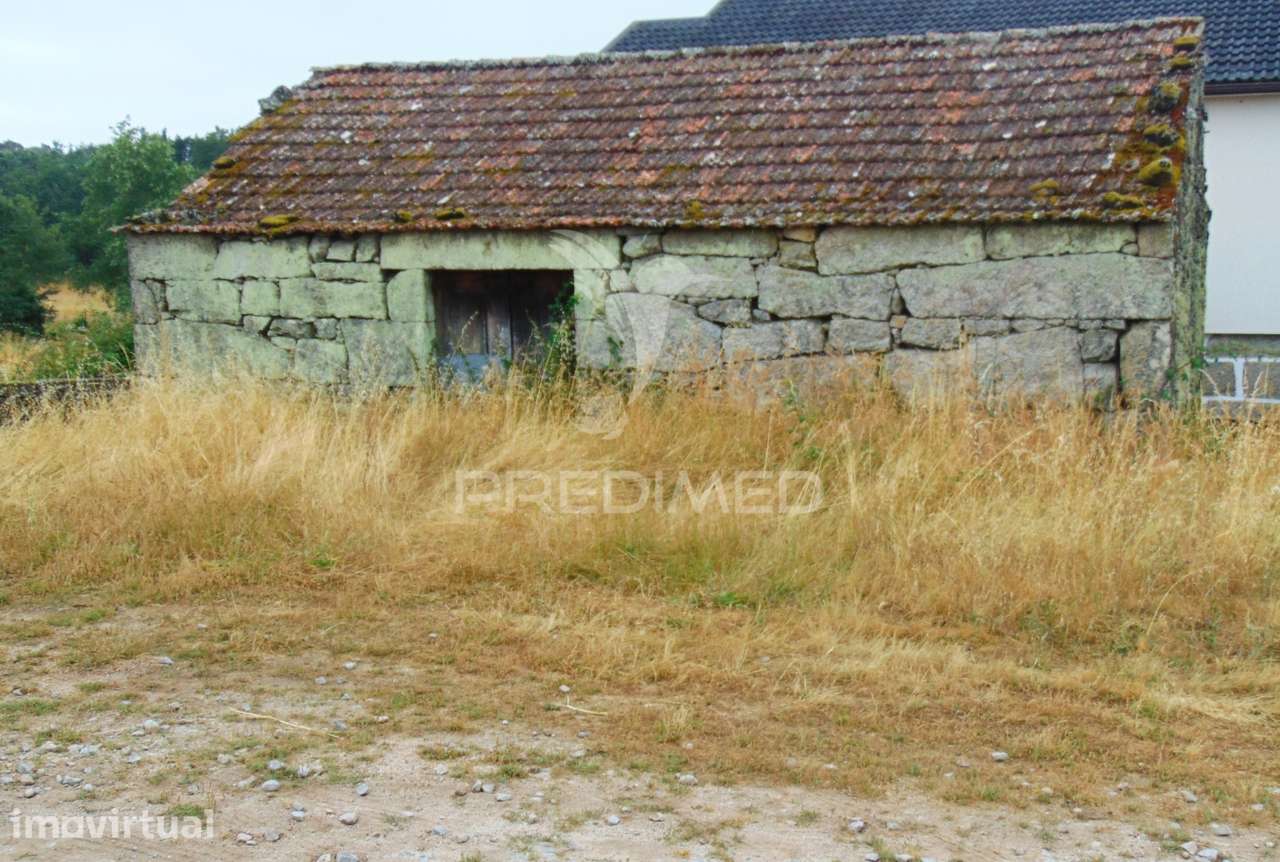 terreno com 2 casas em pedra e espigueiro - Grande imagem: 3/21
