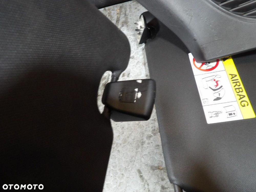 FORD FOCUS MK3 KOMBI PODSUFITKA CZARNA - 7