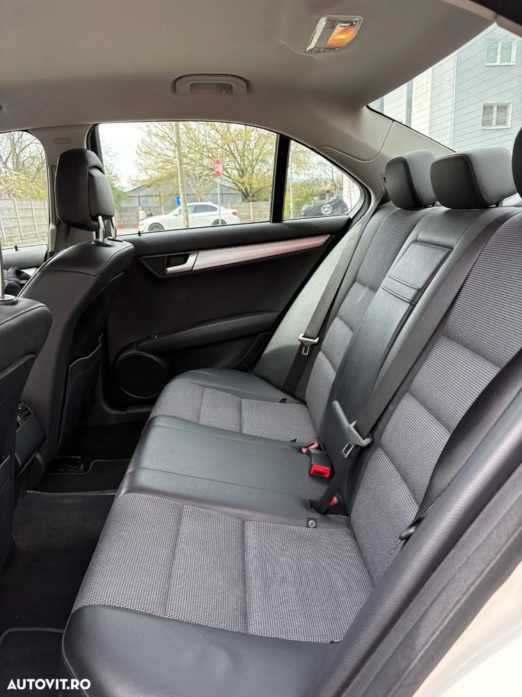 Mercedes-Benz C 200 CDI DPF Automatik BlueEFFICIENCY Avantgarde - 6