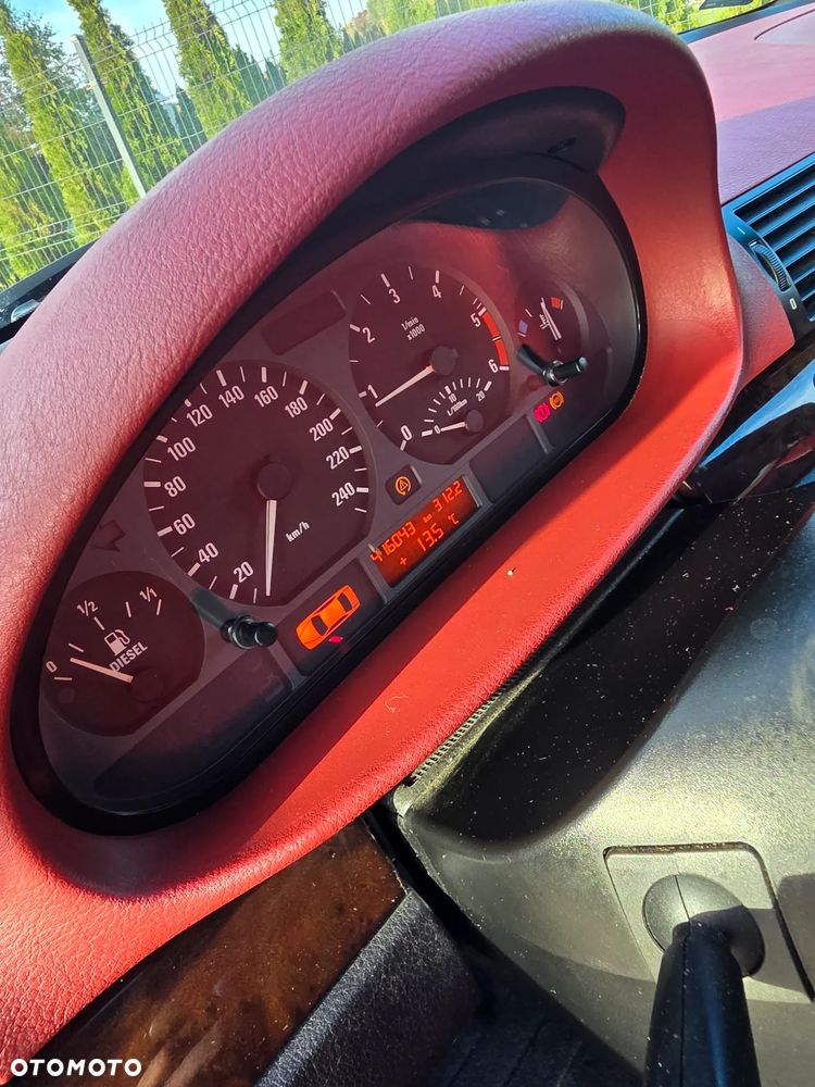 BMW Seria 3 320td - 14