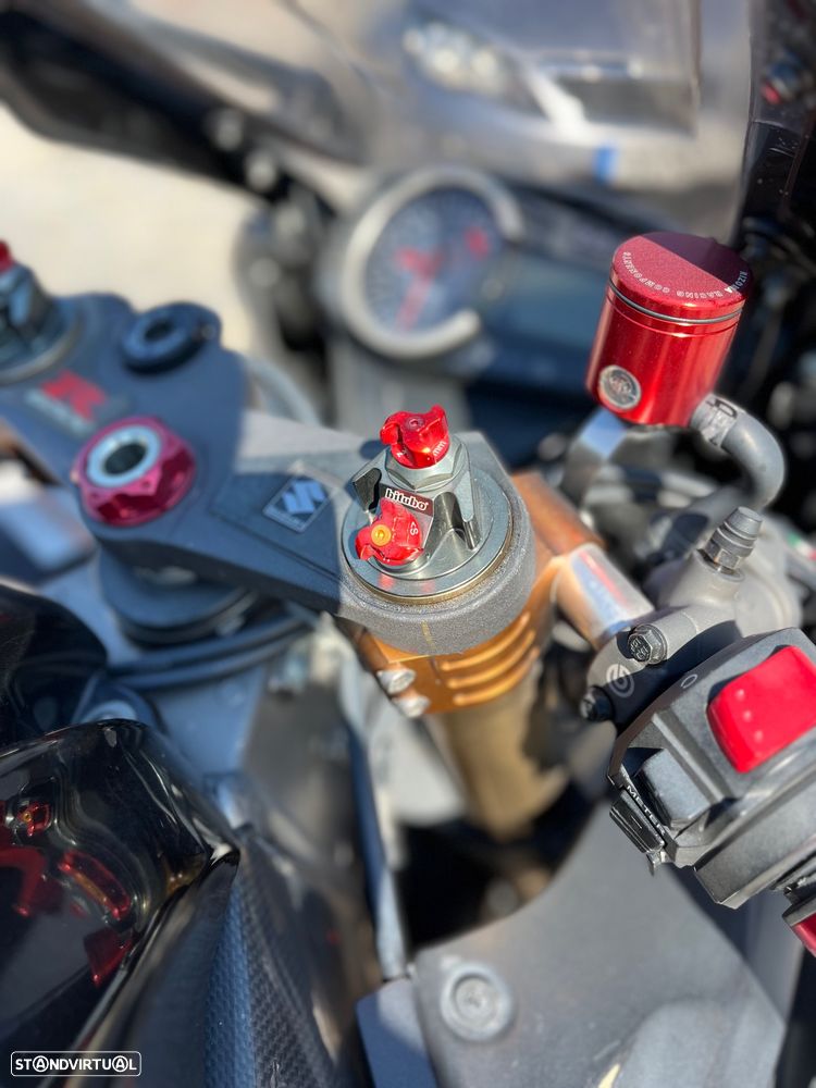 Suzuki GSX-R - 6