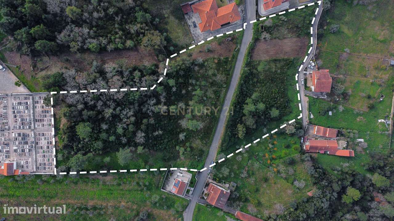 Excelente terreno, situado em zona residencial, a apenas 10 minutos do - Grande imagem: 2/12