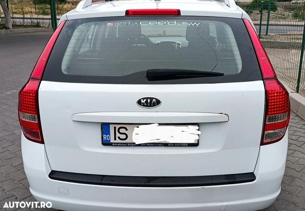Kia Ceed 1.6 CRDi SW Spirit - 3