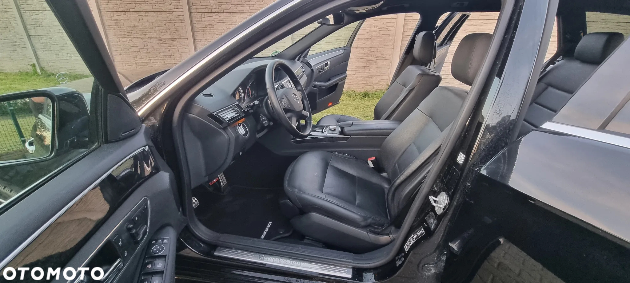 Mercedes-Benz Klasa E 350 CDI 4-Matic BlueEff Avantgarde - 32
