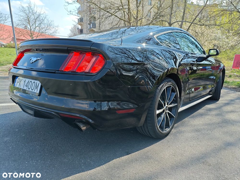 Ford Mustang 2.3 Eco Boost - 4