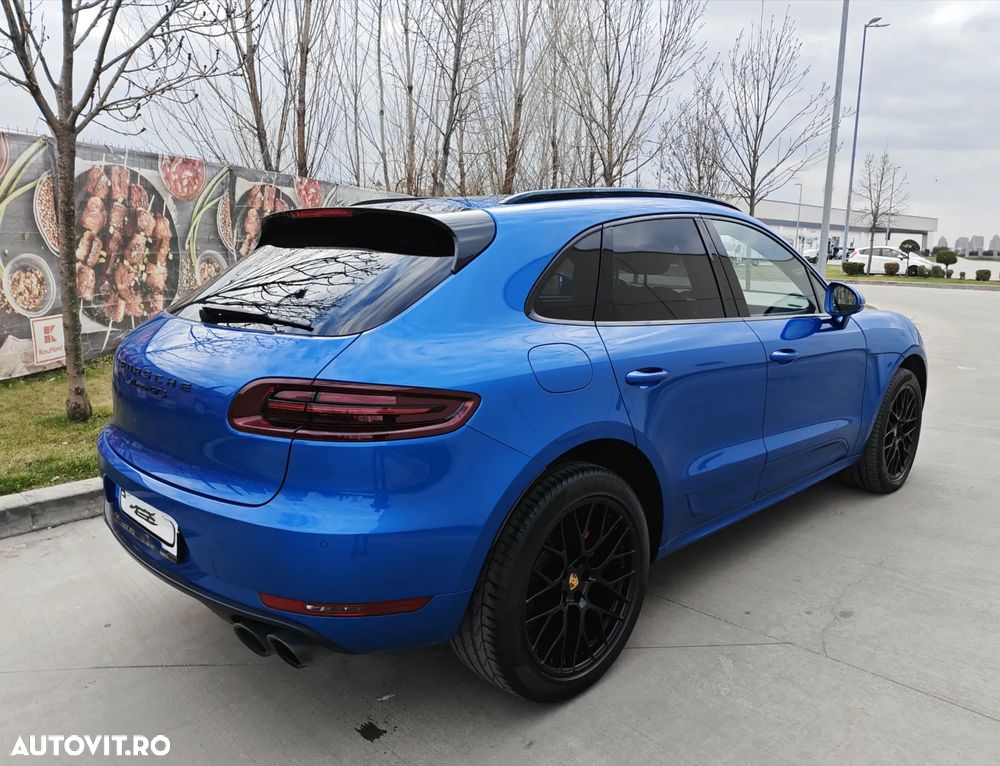 Porsche Macan - 4