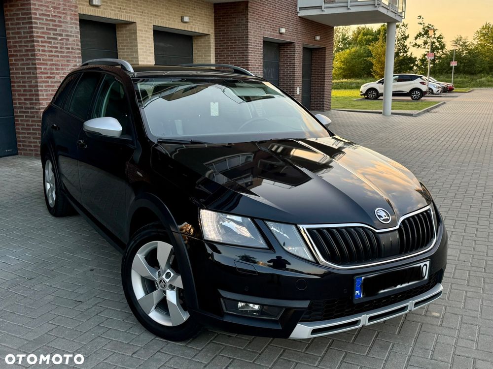 Skoda Octavia 2.0 TDI SCR 4x4 Ambition DSG - 11