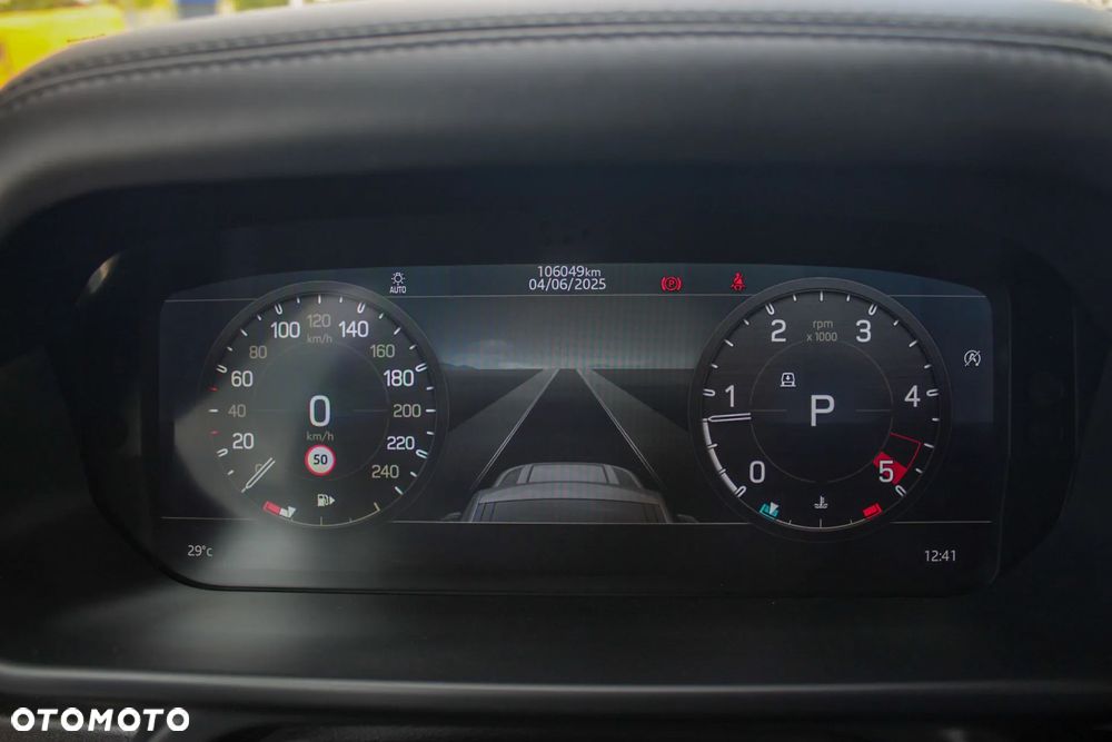 Land Rover Defender 110 D200 X-Dynamic HSE - 15