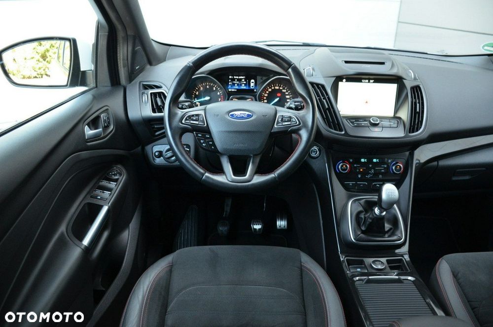 Ford Kuga - 28