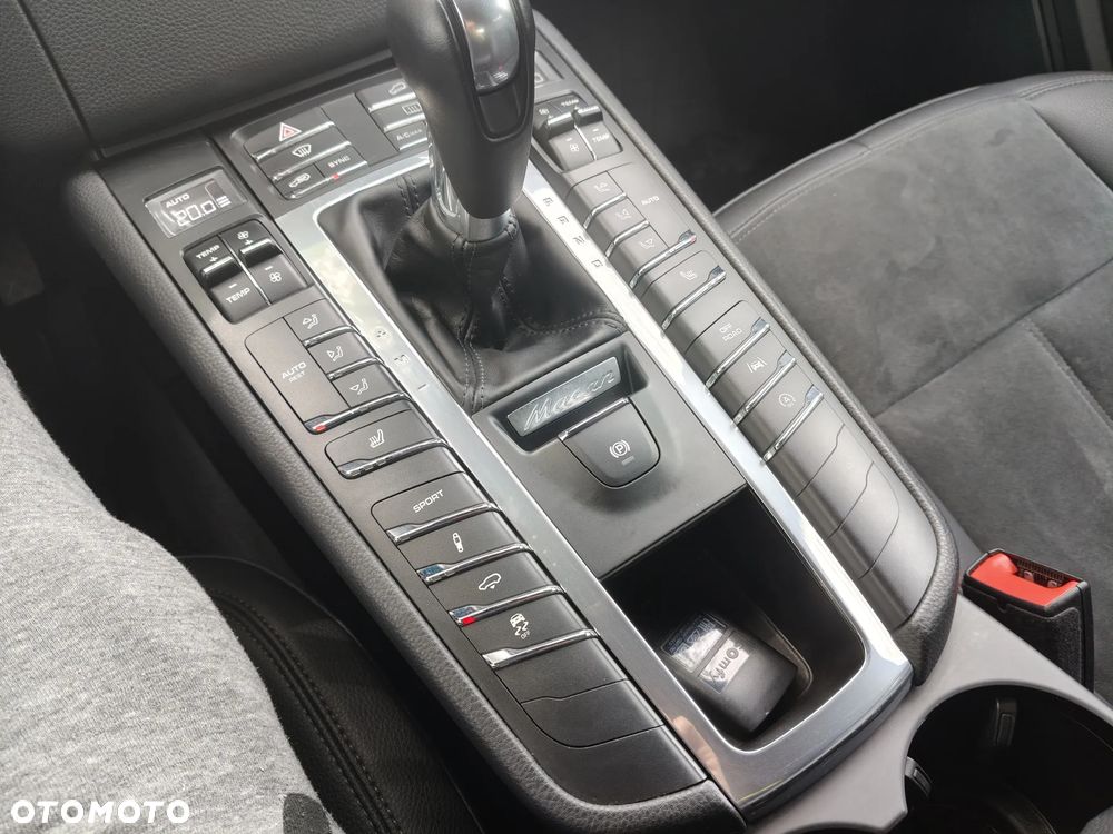 Porsche Macan - 14