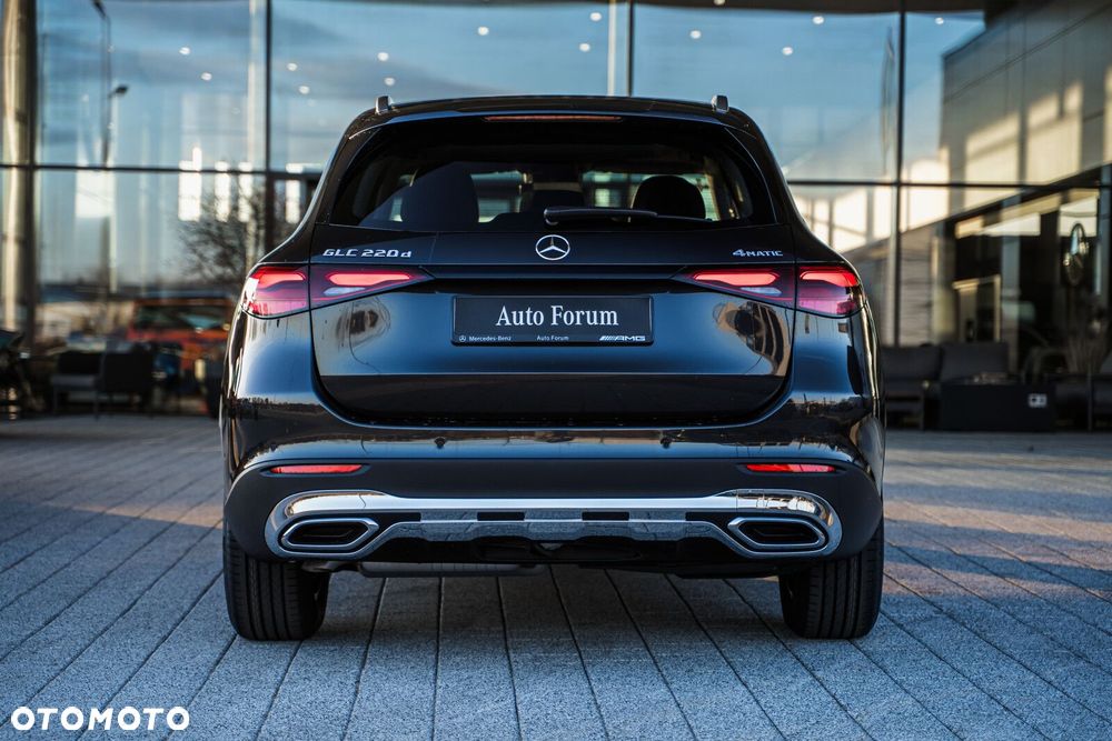 Mercedes-Benz GLC - 10