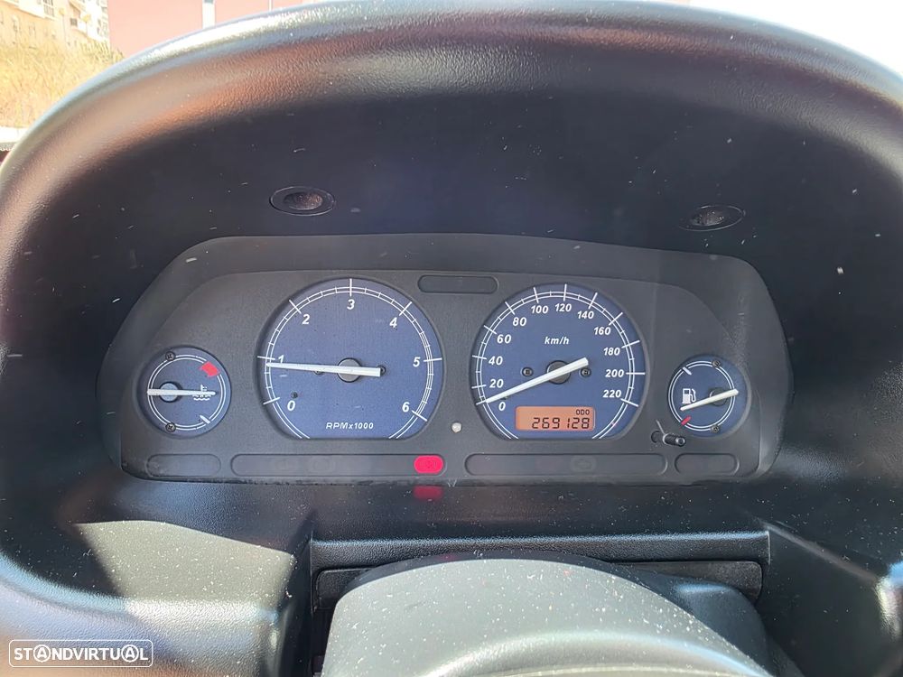 Rover 25 2.0 D Connoisseur - 10