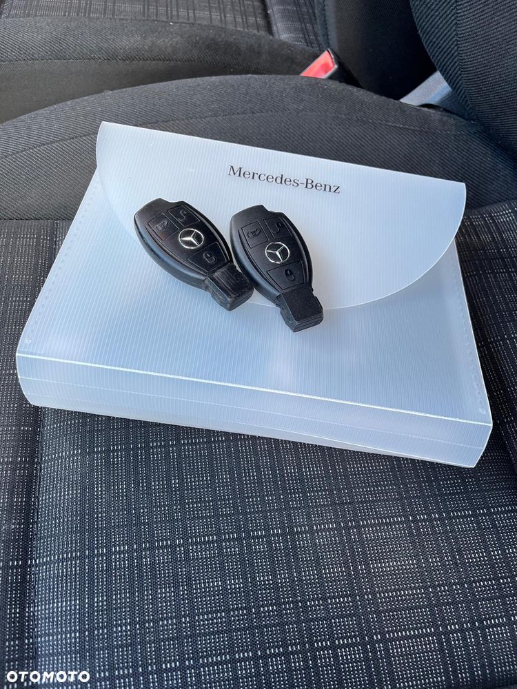 Mercedes-Benz Vito Mixto L2 447.703 - 20