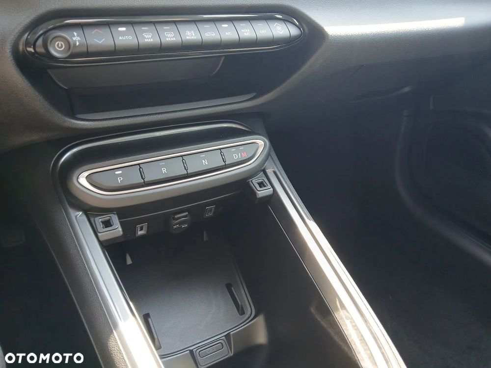 Fiat 600 1.2 Turbo Icon eDCT - 10