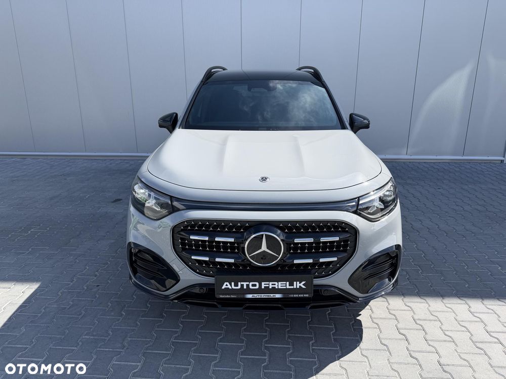 Mercedes-Benz GLB 200 mHEV 4-Matic 8G-eDCT - 5
