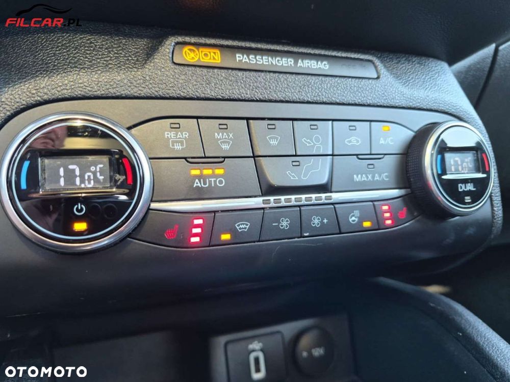 Ford Focus - 13