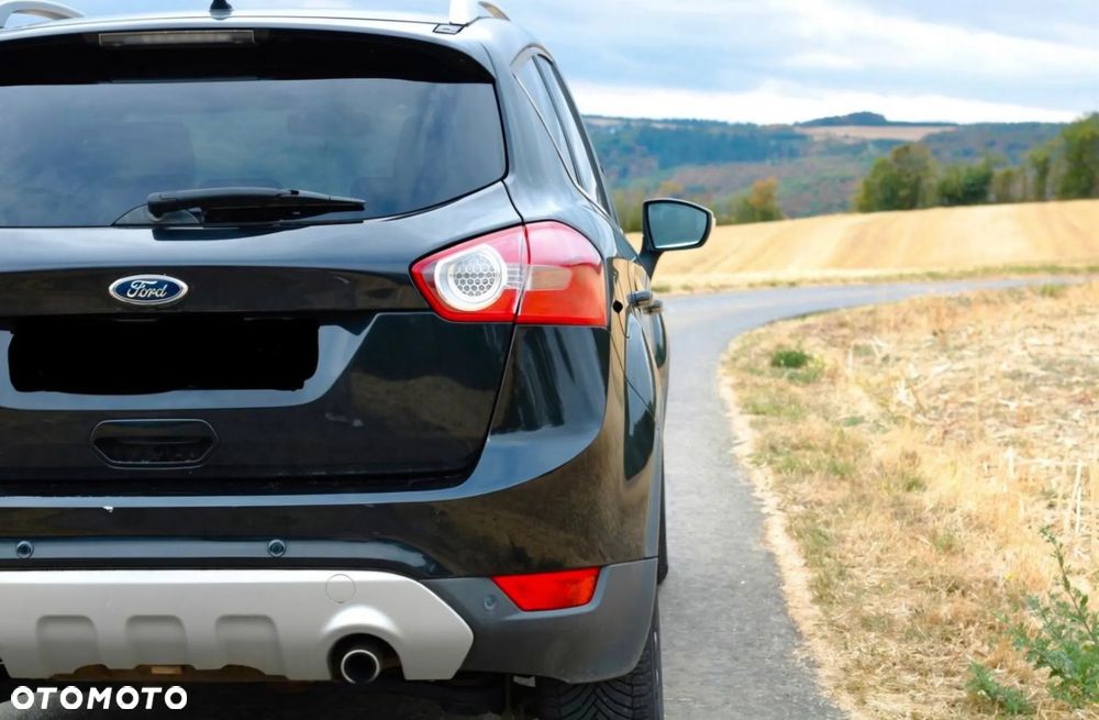 Ford Kuga 2.0 TDCi 4x4 Titanium - 4