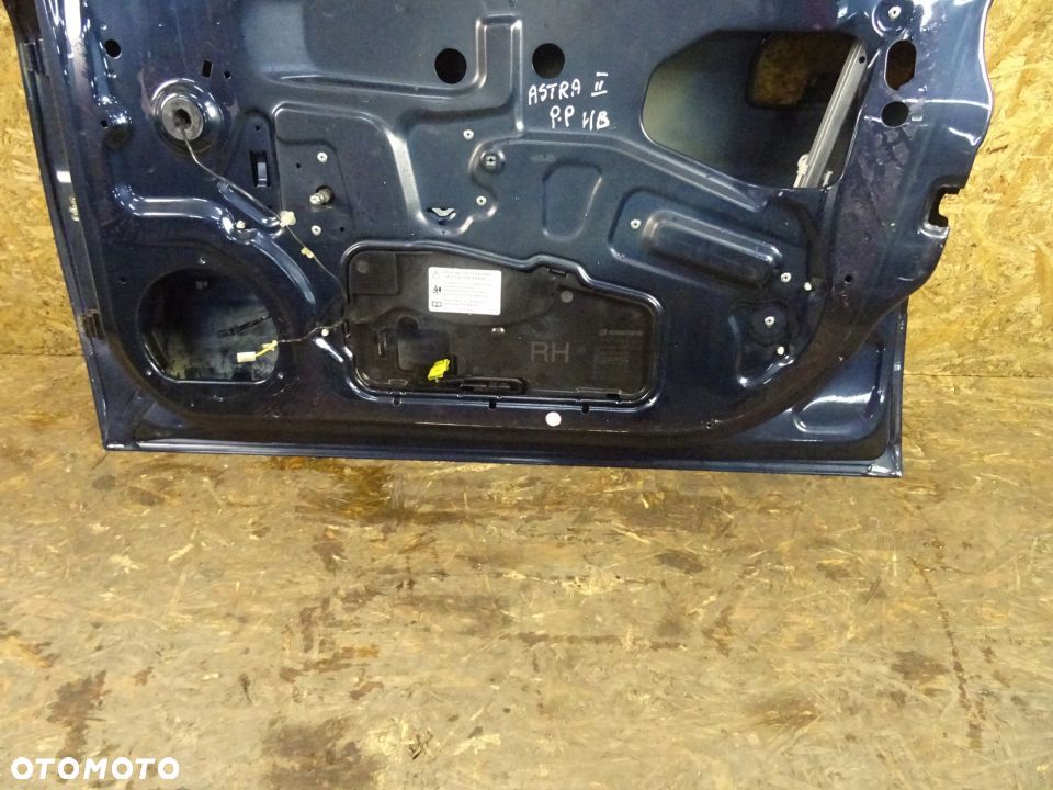 DRZWI PRAWY PRZÓD OPEL ASTRA II G 1.2 HB 5D - 5