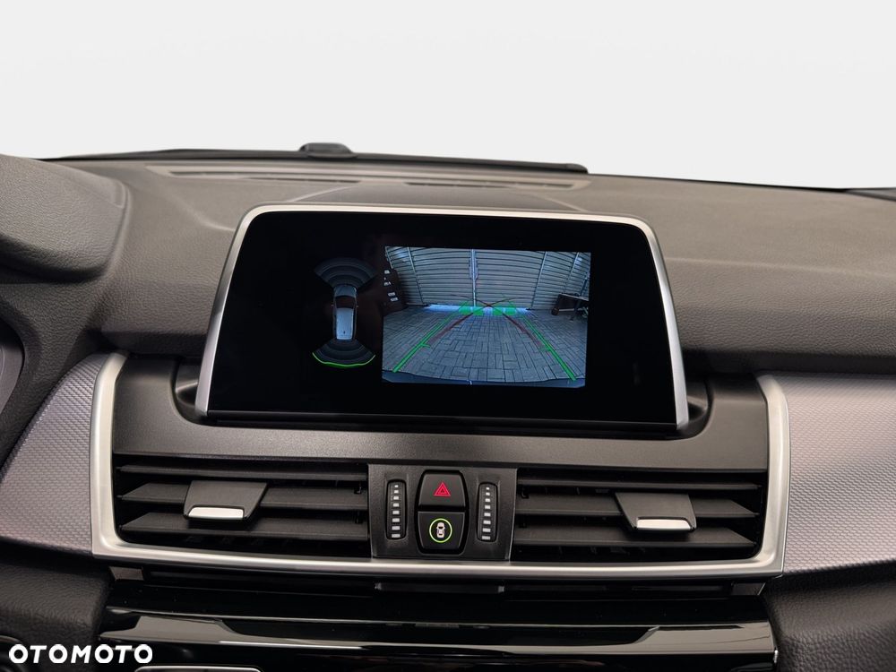 BMW Seria 2 - 17
