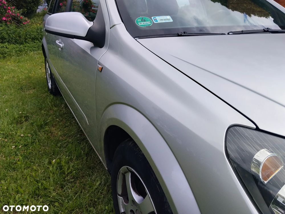 Opel Astra 1.6 Enjoy - 11