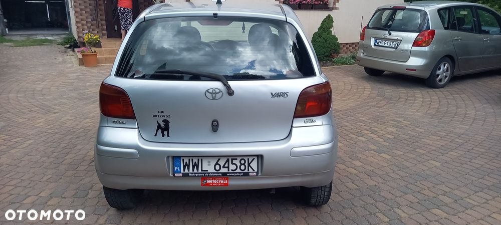 Toyota Yaris 1.4 D-4D - 8