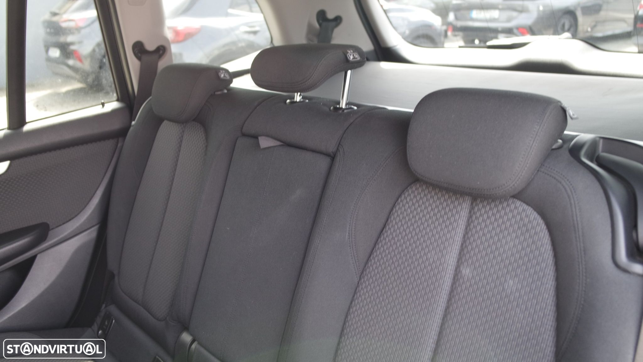 BMW 216 Gran Tourer - 13
