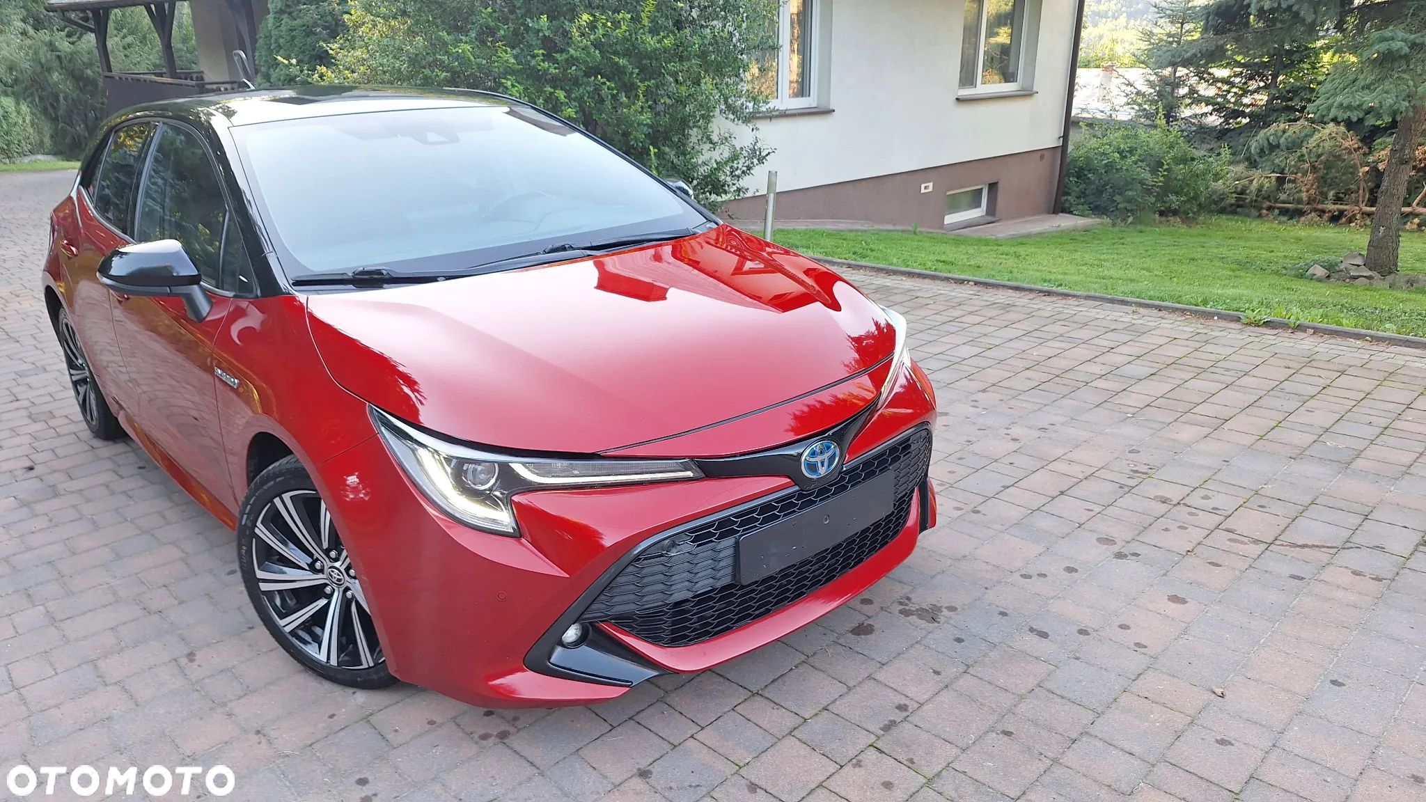 Toyota Corolla 1.8 Hybrid Executive - 1