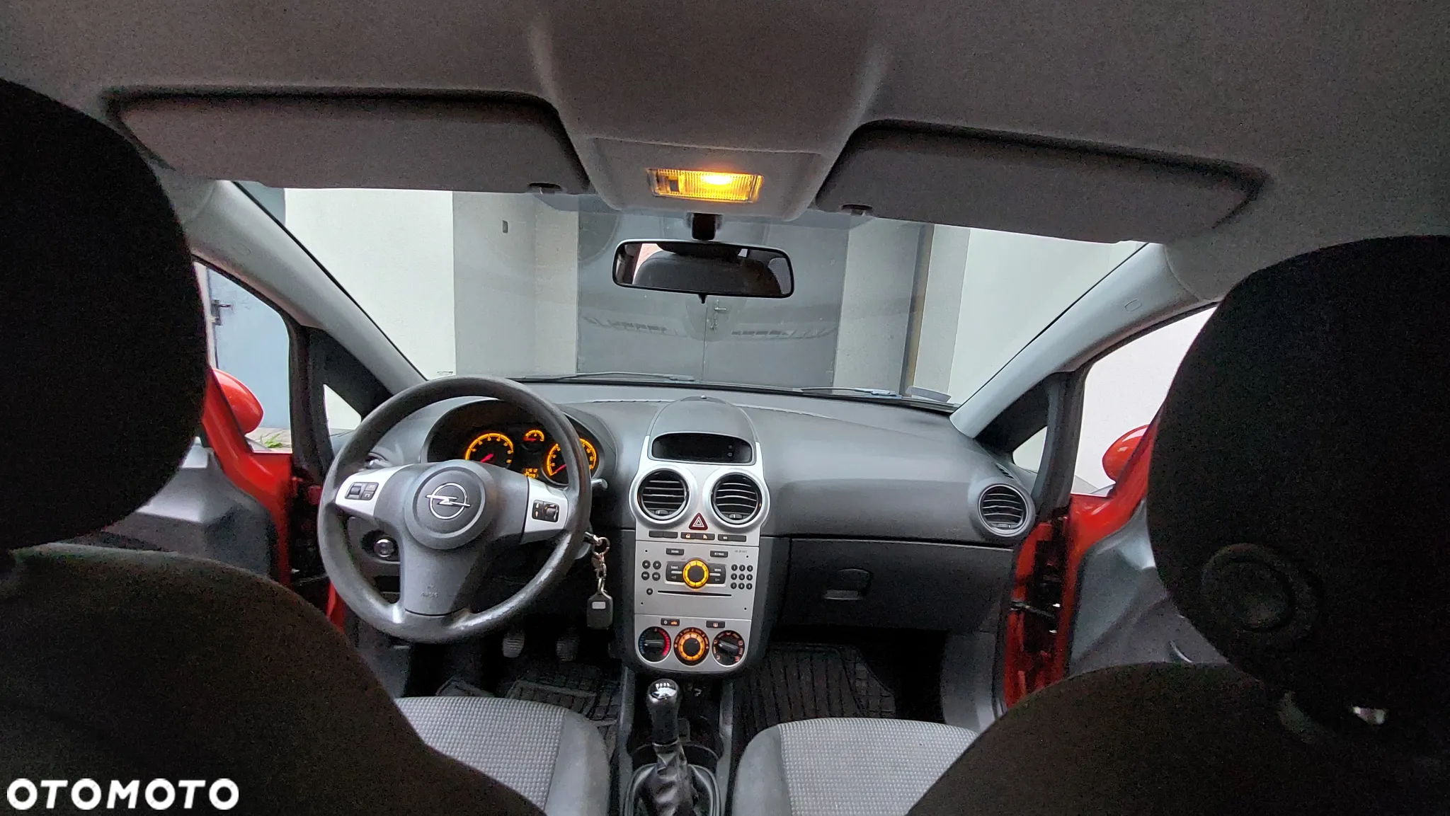 Opel Corsa 1.2 16V Edition / Active - 12