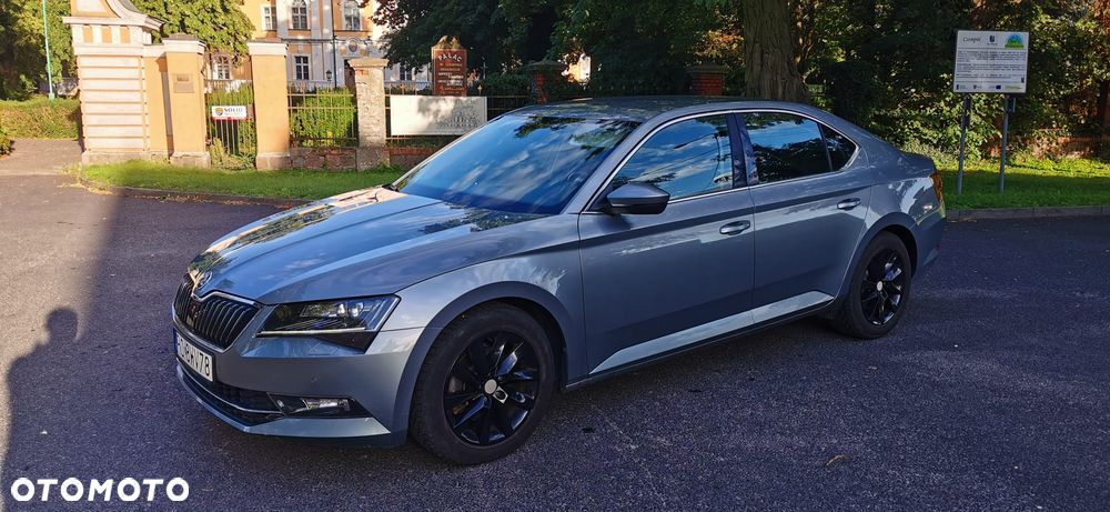 Skoda Superb 1.8 TSI Ambition DSG - 19