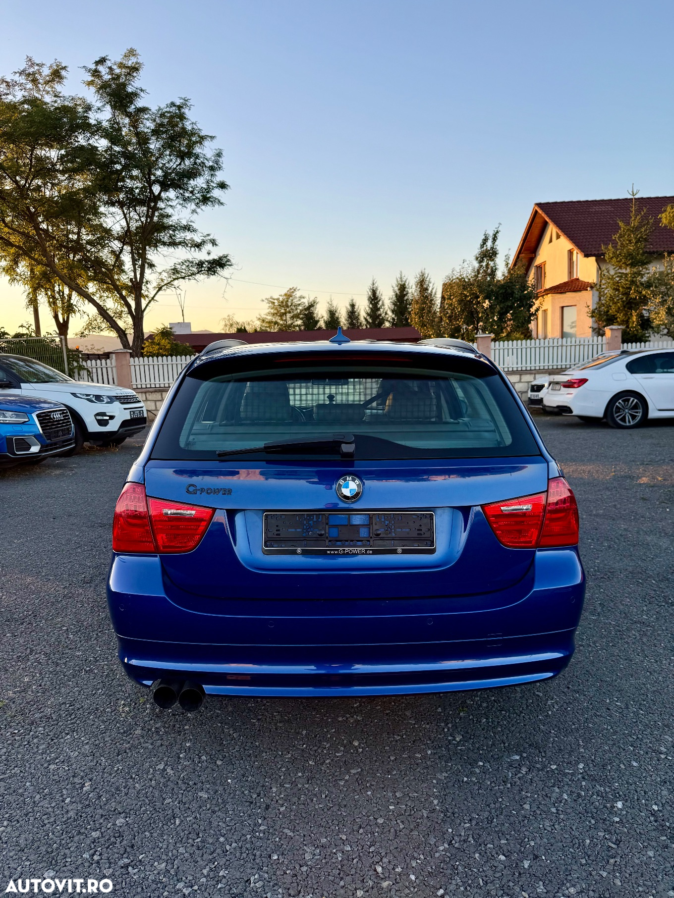 BMW Seria 3 320d DPF Touring - 4