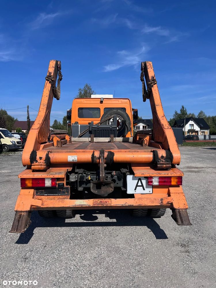 Mercedes-Benz 1833 K - 6