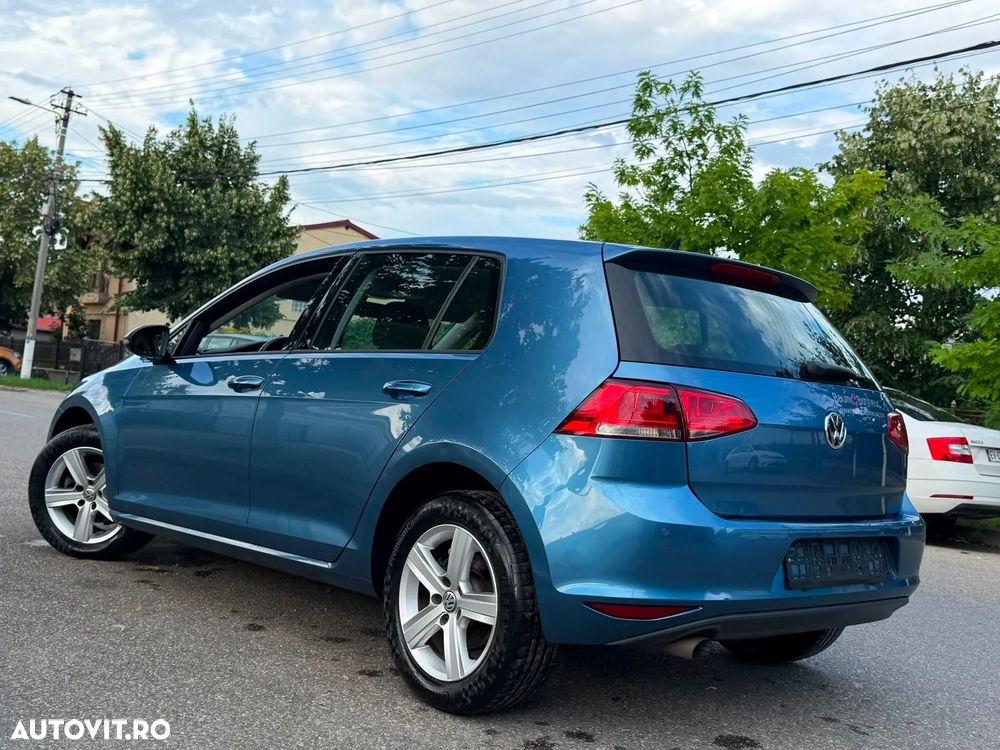 Volkswagen Golf 1.6 TDI DPF Comfortline - 4