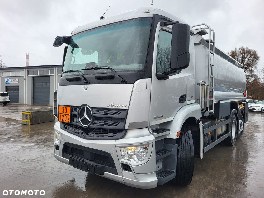 Mercedes-Benz Antos 2533 - 1