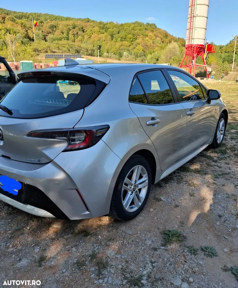 Toyota Corolla 1.8 HSD Dynamic - 8