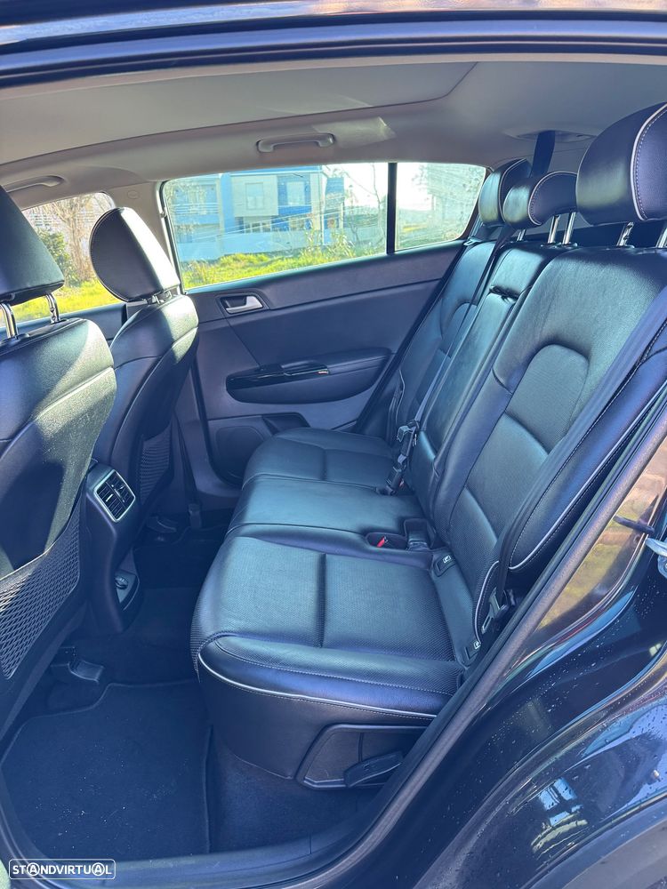 Kia Sportage - 12
