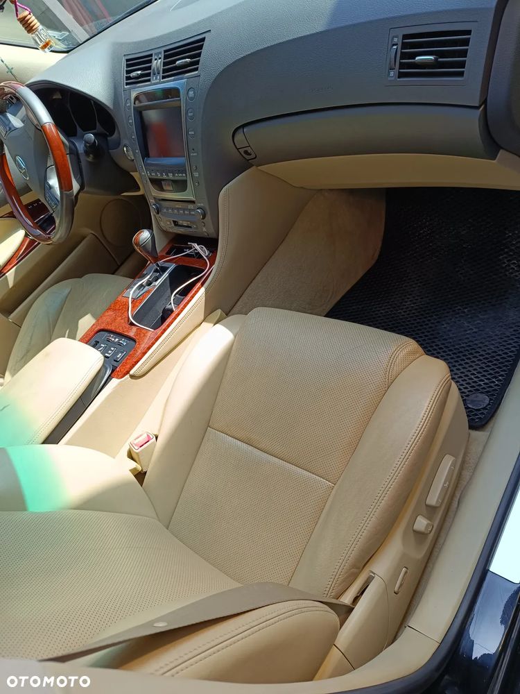 Lexus GS 300 Prestige + - 12