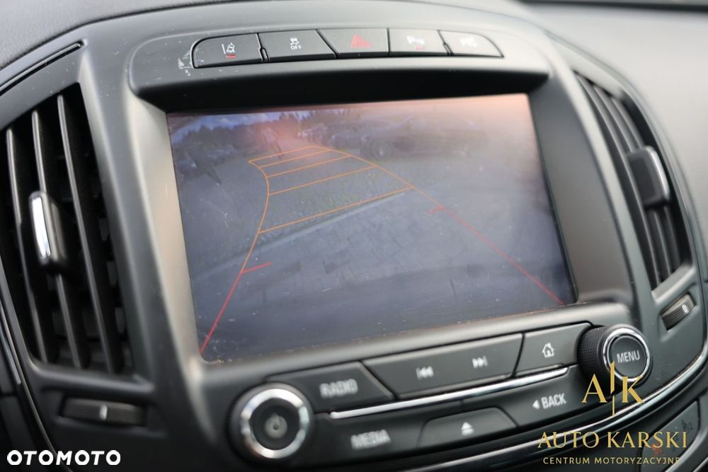 Opel Insignia - 25