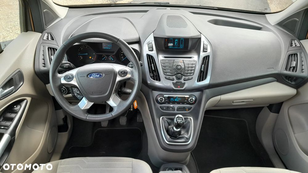 Ford Tourneo Connect Grand - 5