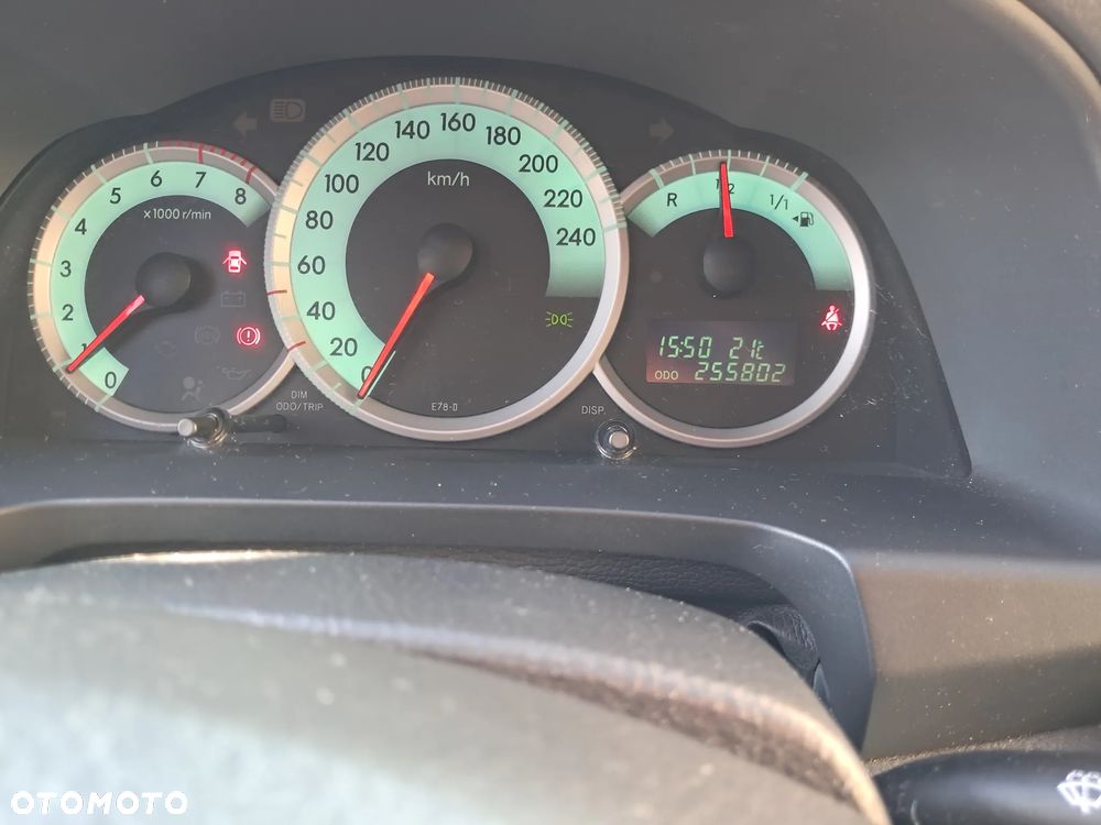 Toyota Corolla Verso - 4