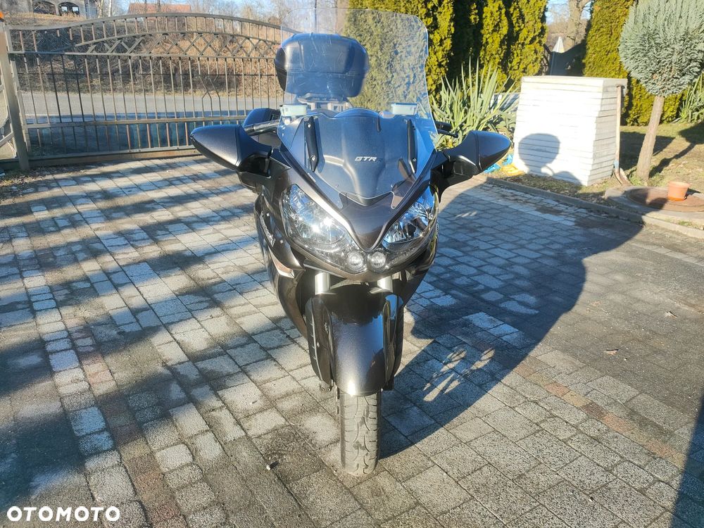 Kawasaki GTR - 2