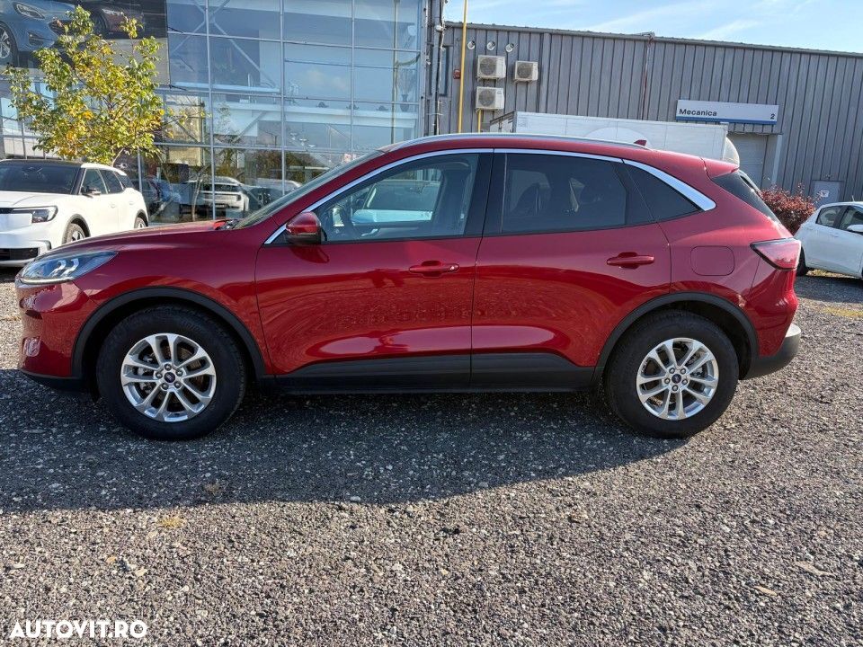 Ford Kuga - 3