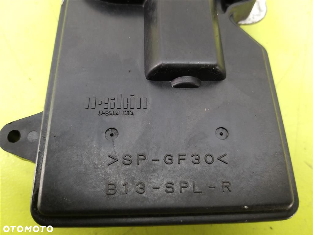 Zamek drzwi przód prawy Mazda 6 GG 2002-2008 B13SPLR 2 KOSTKI 5 PIN 2 PIN - 3