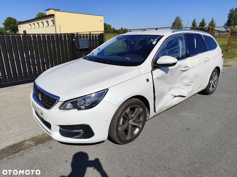 Peugeot 308 1.2 PureTech Allure S&S EAT8 - 7