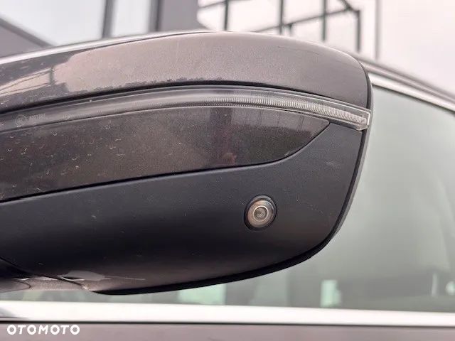 BMW Seria 5 520d Luxury Line - 17